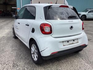 Smart Forfour 1.0 12V Sloopvoertuig (2018, Wit)