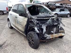 Smart Forfour 1.0 12V Sloopvoertuig (2018, Wit)