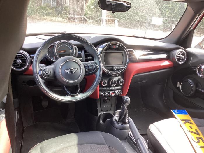 Mini Mini 1.5 12V Cooper Schadevoertuig (2016, Rood)