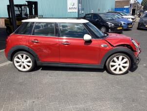 Mini Mini 1.5 12V Cooper Schadevoertuig (2016, Rood)