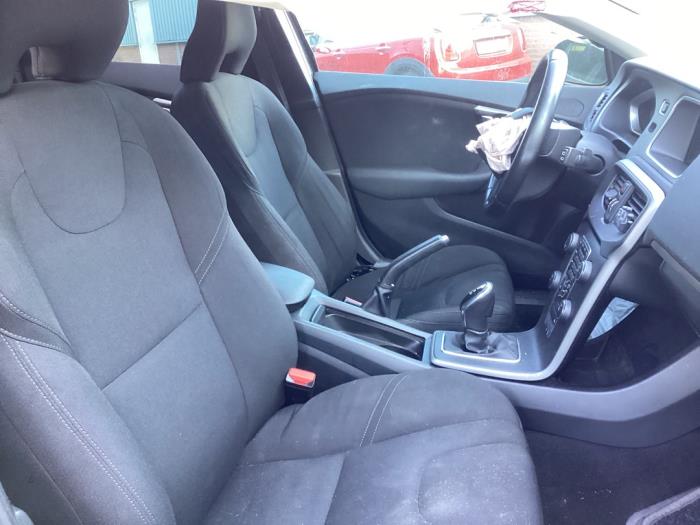 Volvo V40 1.6 D2 Sloopvoertuig (2013, Grijs)