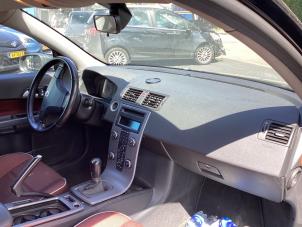 Volvo C30 1.6 16V Schadevoertuig (2008, Zwart)