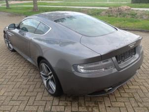 Aston Martin DB 9 Vantage 6.0 V12 48V Sloopvoertuig (2013, Zilvergrijs)