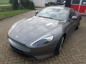 Aston Martin DB 9 Vantage 6.0 V12 48V Sloopvoertuig (2013, Zilvergrijs)