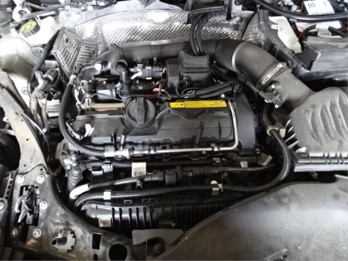 BMW 2 serie Active Tourer 220i 2.0 TwinPower Turbo 16V Sloopvoertuig (2015, Zilver)