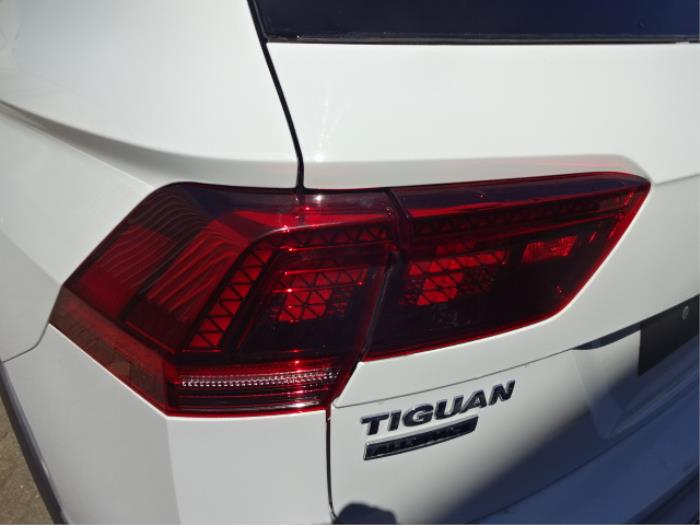 Volkswagen Tiguan 2.0 TDI 16V 4Motion Sloopvoertuig (2018, Wit)