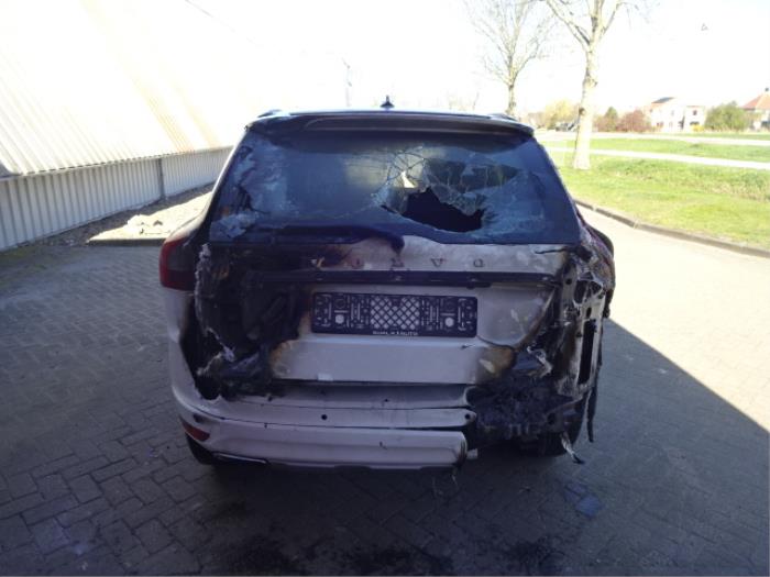 Volvo XC60 I 2.0 T5 16V Sloopvoertuig (2017, Wit)