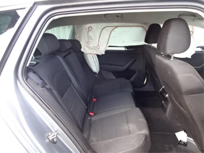 Skoda Superb Combi 1.6 TDI Sloopvoertuig (2016, Grijs)