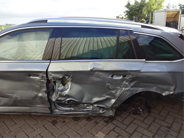 Skoda Superb Combi 1.6 TDI Sloopvoertuig (2016, Grijs)