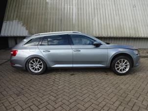 Skoda Superb Combi 1.6 TDI Sloopvoertuig (2016, Grijs)