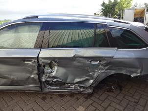 Skoda Superb Combi 1.6 TDI Sloopvoertuig (2016, Grijs)