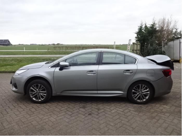 Toyota Avensis 1.8 16V VVT-i Sloopvoertuig (2018, Grijs)