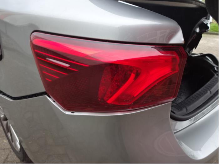 Toyota Avensis 1.8 16V VVT-i Sloopvoertuig (2018, Grijs)