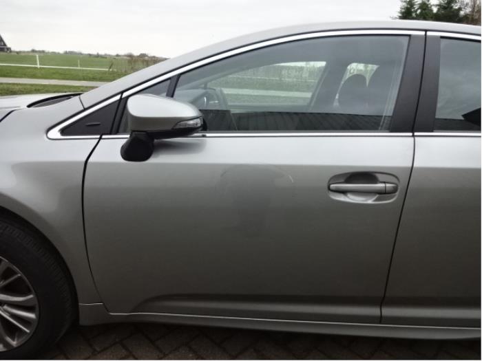 Toyota Avensis 1.8 16V VVT-i Sloopvoertuig (2018, Grijs)