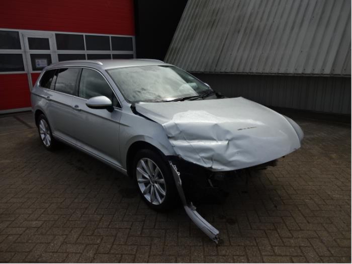Volkswagen Passat Variant 2.0 TDI 16V 150 Sloopvoertuig (2019, Grijs)