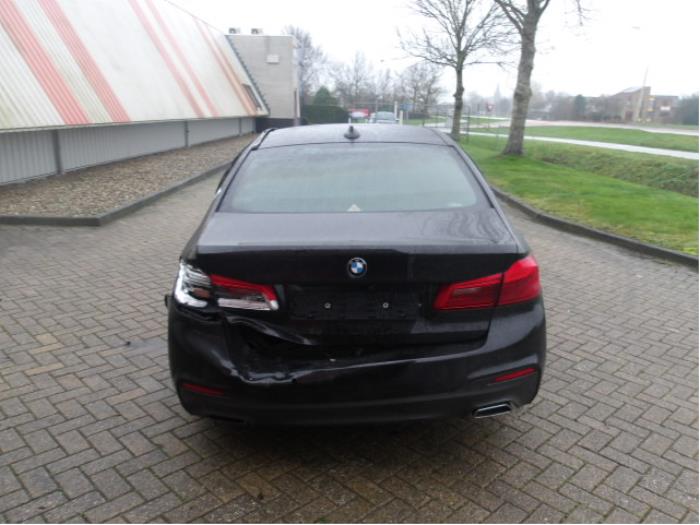 BMW 5 serie 520i 2.0 TwinPower Turbo 16V Sloopvoertuig (2019, Bruin)