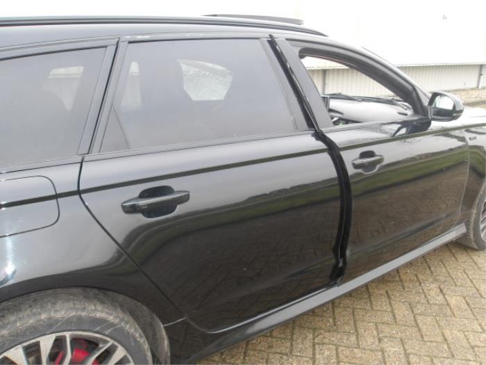 Audi A6 Avant 3.0 TDI V6 24V biturbo Quattro Sloopvoertuig (2015, Zwart)