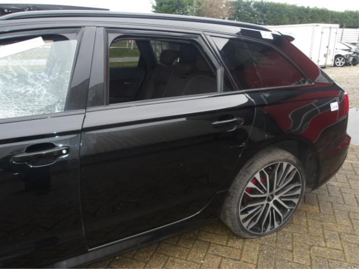 Audi A6 Avant 3.0 TDI V6 24V biturbo Quattro Sloopvoertuig (2015, Zwart)
