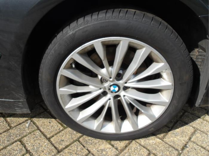 BMW 5 serie Touring 523d 2.0 TwinPower Turbo 16V Sloopvoertuig (2018, Grijs)