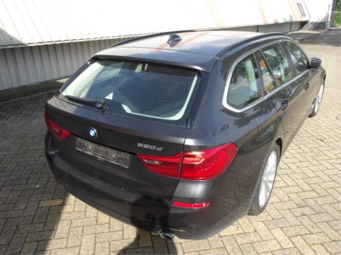 BMW 5 serie Touring 523d 2.0 TwinPower Turbo 16V Sloopvoertuig (2018, Grijs)