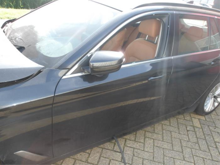 BMW 5 serie Touring 523d 2.0 TwinPower Turbo 16V Sloopvoertuig (2018, Grijs)