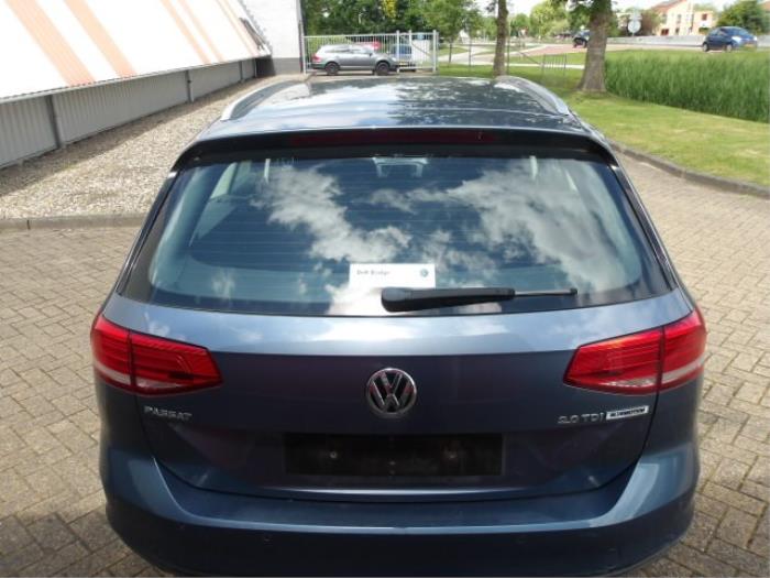 Volkswagen Passat Variant 2.0 TDI 16V 150 4Motion Sloopvoertuig (2015, Metallic, Blauw)