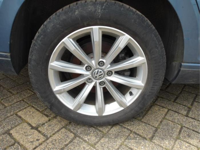 Volkswagen Passat Variant 2.0 TDI 16V 150 4Motion Sloopvoertuig (2015, Metallic, Blauw)