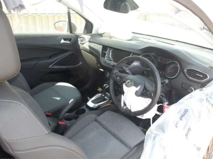 Opel Crossland X/Crossland 1.2 Turbo 12V Sloopvoertuig (2021, Wit, Zwart)