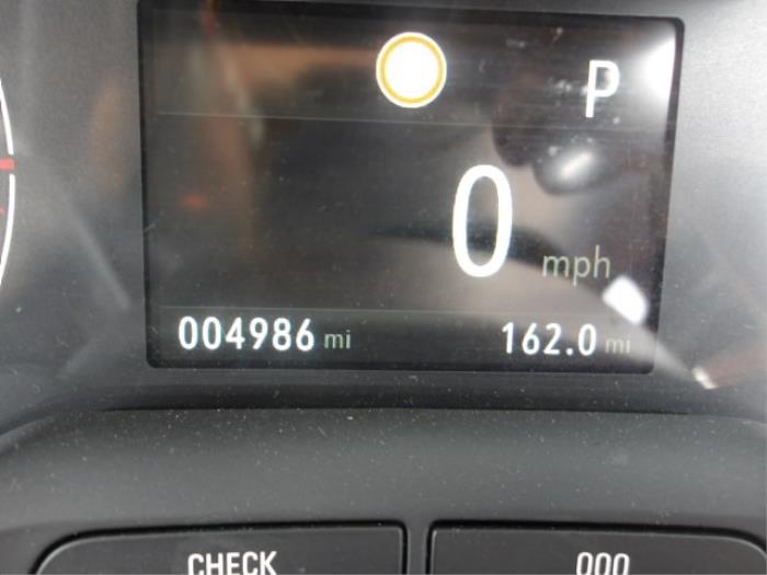 Opel Crossland X/Crossland 1.2 Turbo 12V Sloopvoertuig (2021, Wit, Zwart)