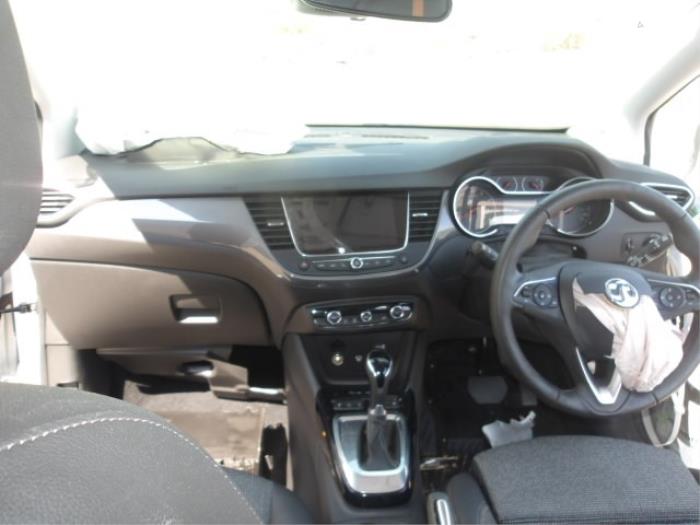 Opel Crossland X/Crossland 1.2 Turbo 12V Sloopvoertuig (2021, Wit, Zwart)