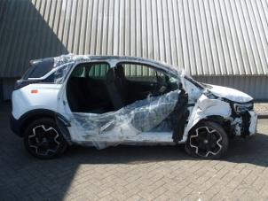 Opel Crossland X/Crossland 1.2 Turbo 12V Sloopvoertuig (2021, Wit, Zwart)