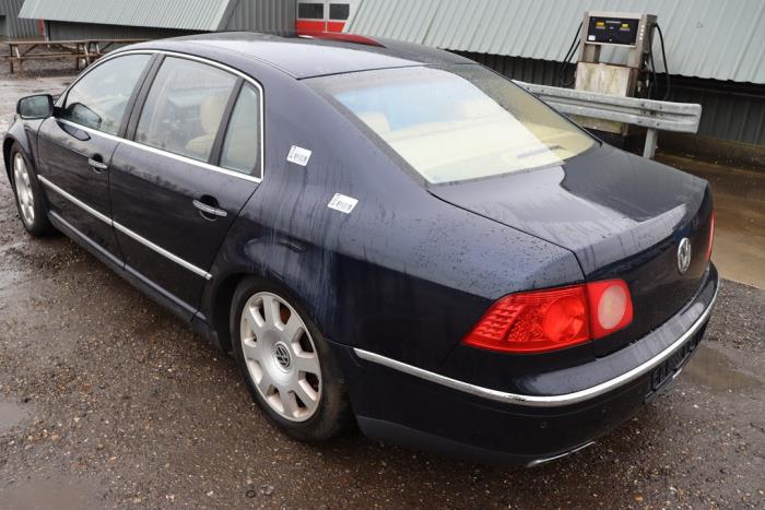 Volkswagen Phaeton 6.0 W12 48V 4Motion Sloopvoertuig (2003, Metallic, Blauw)