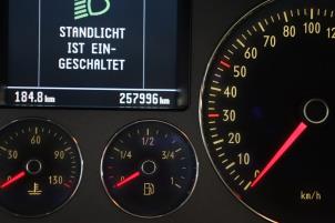 Volkswagen Phaeton 6.0 W12 48V 4Motion Sloopvoertuig (2003, Metallic, Blauw)