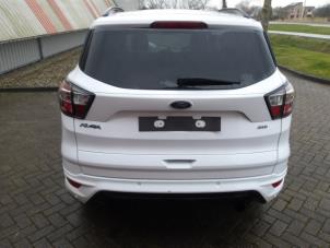 Ford Kuga II 1.5 EcoBoost 16V 4x4 Sloopvoertuig (2019, Wit, Roze)