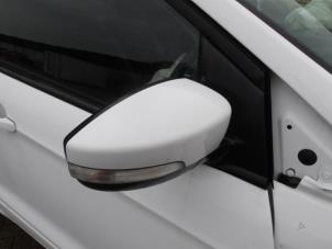 Ford Kuga II 1.5 EcoBoost 16V 4x4 Sloopvoertuig (2019, Wit, Roze)