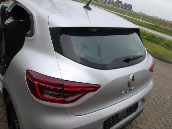 Renault Clio V 1.0 TCe 100 12V Sloopvoertuig (2020, Metallic, Zilvergrijs)