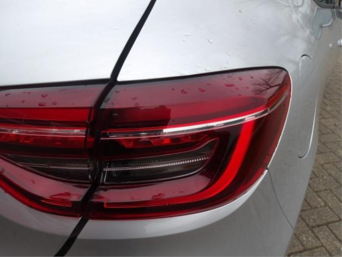 Renault Clio V 1.0 TCe 100 12V Sloopvoertuig (2020, Metallic, Zilvergrijs)