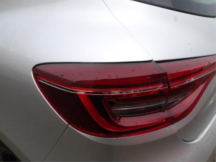 Renault Clio V 1.0 TCe 100 12V Sloopvoertuig (2020, Metallic, Zilvergrijs)