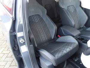 Volkswagen Golf VIII 1.5 eTSI 16V Sloopvoertuig (2021, Metallic, Zilvergrijs)