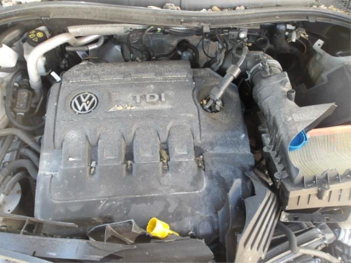 Volkswagen Tiguan 2.0 TDI 16V BlueMotion Technology SCR Sloopvoertuig (2016, Wit)