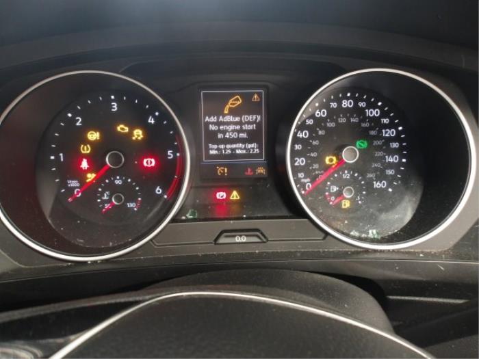 Volkswagen Tiguan 2.0 TDI 16V BlueMotion Technology SCR Sloopvoertuig (2016, Wit)