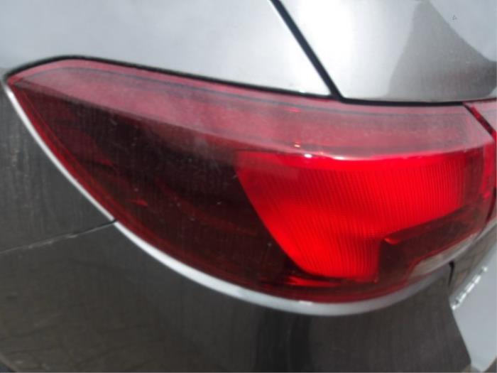 Opel Astra K Sports Tourer 1.4 16V Sloopvoertuig (2018, Metallic, Zilvergrijs)