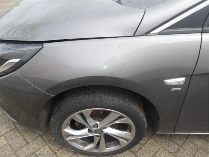 Opel Astra K Sports Tourer 1.4 16V Sloopvoertuig (2018, Metallic, Zilvergrijs)