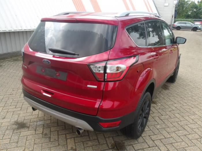 Ford Kuga II 1.5 EcoBoost 16V 150 Sloopvoertuig (2018, Metallic, Rood)