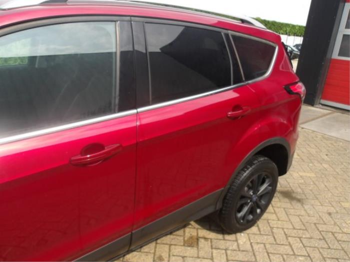 Ford Kuga II 1.5 EcoBoost 16V 150 Sloopvoertuig (2018, Metallic, Rood)