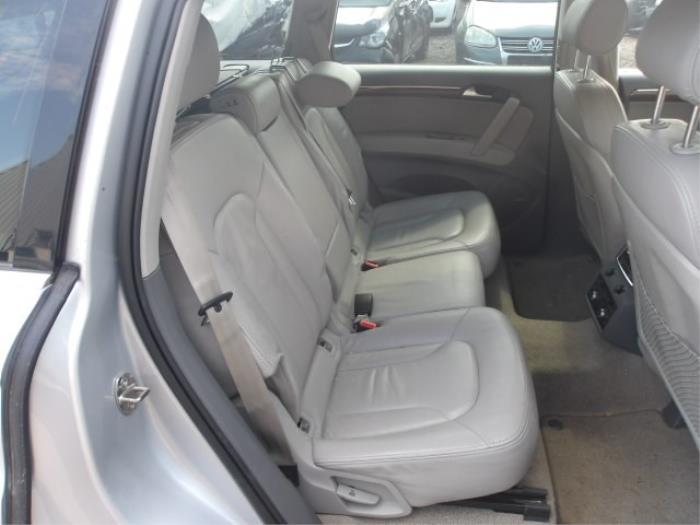 Audi Q7 4.2 FSI V8 32V Sloopvoertuig (2006, Metallic, Licht, Zilvergrijs, Zilver)