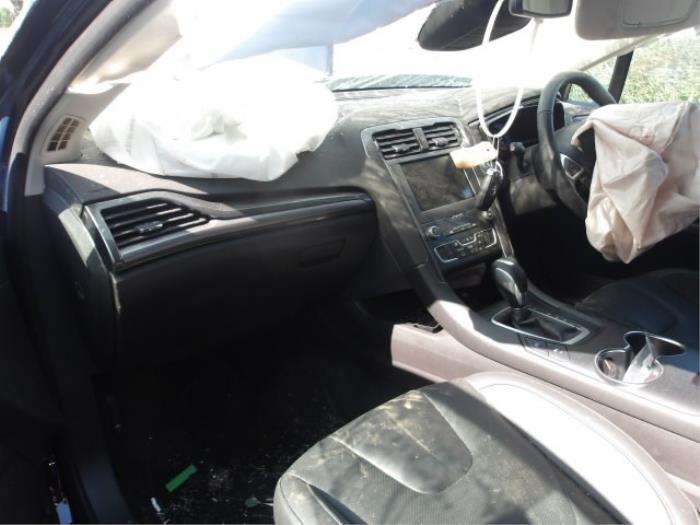 Ford Mondeo V Wagon 2.0 Hybrid 16V Sloopvoertuig (2021, Blauw)