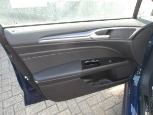Ford Mondeo V Wagon 2.0 Hybrid 16V Sloopvoertuig (2021, Blauw)