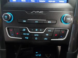 Ford Mondeo V Wagon 2.0 Hybrid 16V Sloopvoertuig (2021, Blauw)