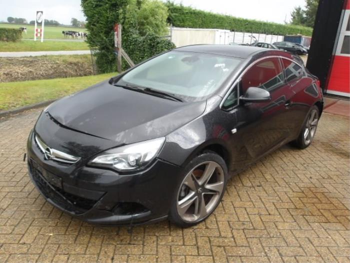Opel Astra J GTC 1.4 Turbo 16V ecoFLEX 140 Sloopvoertuig (2012, Metallic, Zwart)